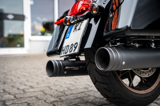 Fahrzeugabbildung Harley-Davidson STREET GLIDE ST 117 FLHXST  - KessTech -