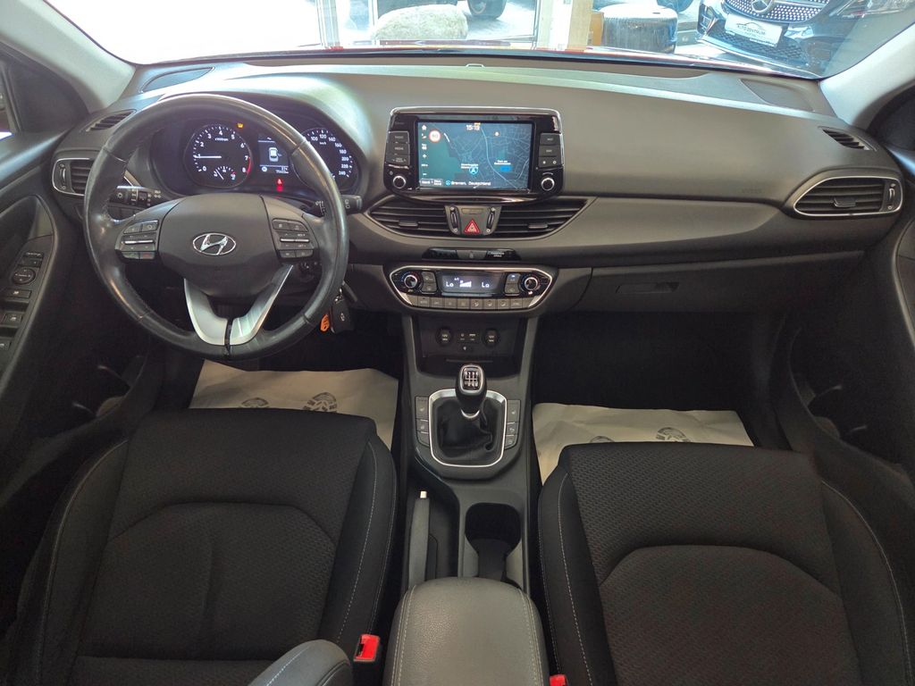 Hyundai i30 Intro HU AU NEU – Ansicht 15