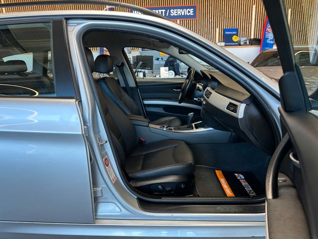 MYAUTOCENTER – Gebraucht- und Jahreswagen mit Werkstattservice in Pfaffenhofen BMW 320d Touring *Xenon*Leder*Automatik*AHK*