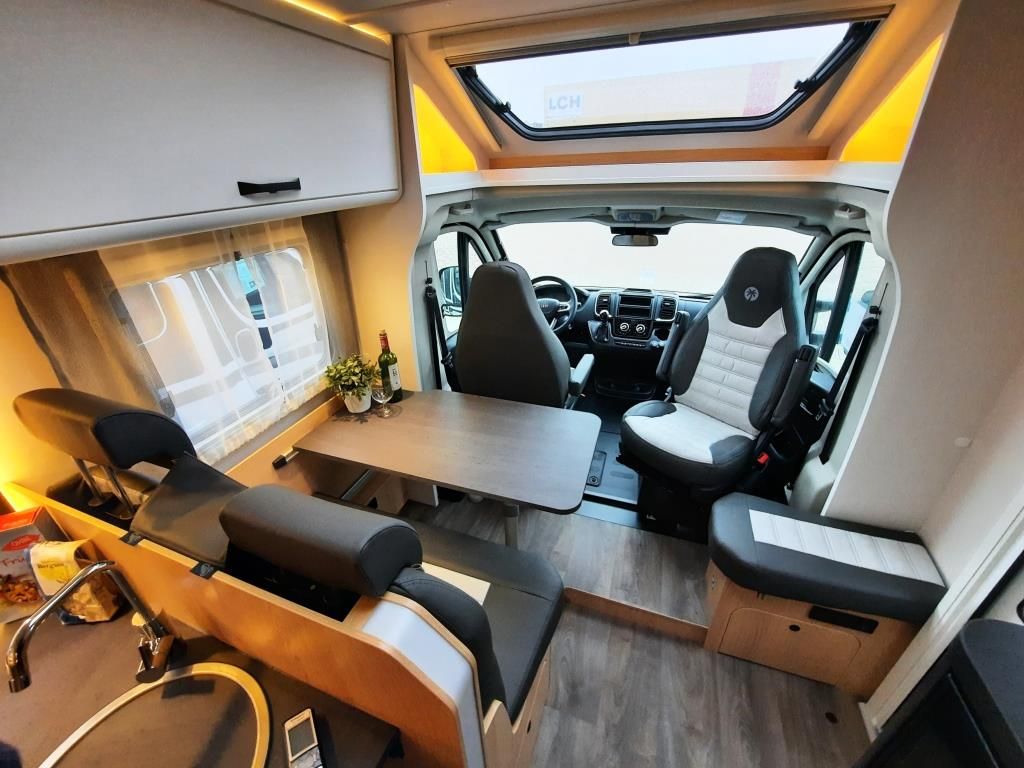Fahrzeugabbildung Sunlight T 67S Adventure Edition Verfüg./Sparen Sie 3.912