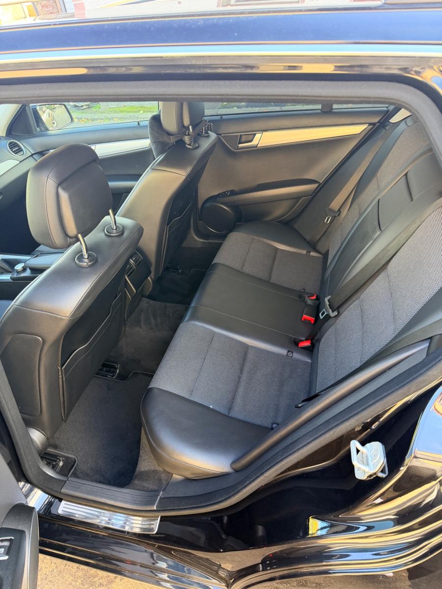Mercedes-Benz C180 2013 — photo 10