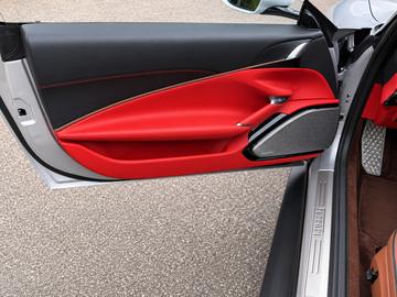 صورة مصغرة 44 لـ 2021 Ferrari ROMA