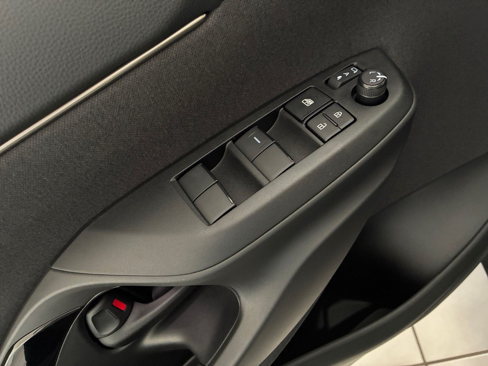 Fahrzeugabbildung Toyota Yaris Cross 5-türig Teamplayer 1.5 VVT-i Hybrid