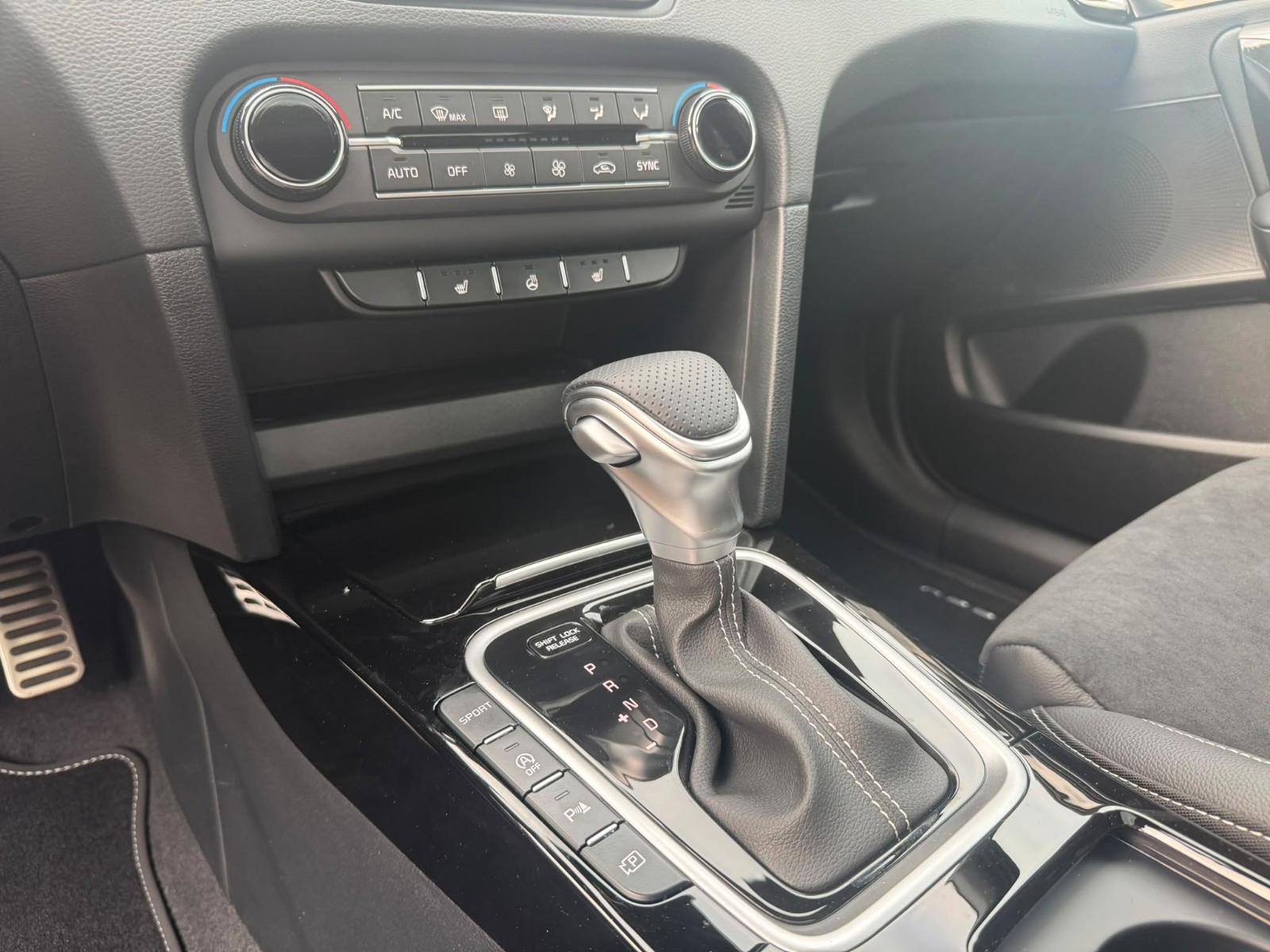 Kia XCEED 1.6T 180PS DCT GT-line *PANORAMA*