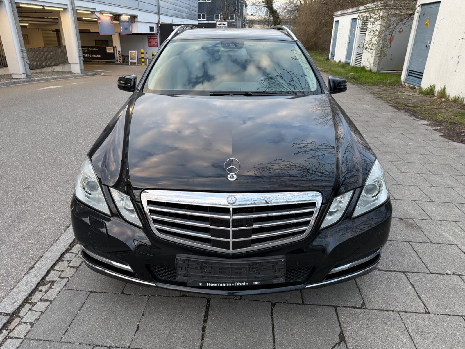 Mercedes-Benz E 220 CDI T BlueEFFICIENCY ELEGANCE TÜV 03/2028