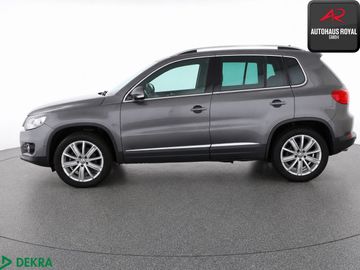 Volkswagen Tiguan - 2
