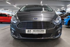 Fahrzeugabbildung Ford S-Max 2,0 EcoBlue Titanium Automatik 7-Sitzer