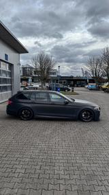 BMW 530xd M Sport LCI adapt. LED Headup H&K deutsch - BMW 530 mit Diesel-Antrieb: Weiß