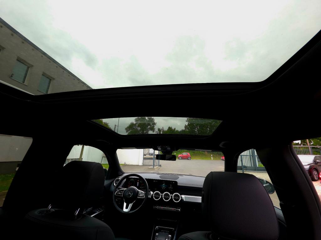 Mercedes-Benz GLB 250