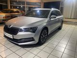 Skoda Superb Combi L&K iV Pano Leder Automatik Matrix - Skoda Superb mit Hybrid-Antrieb