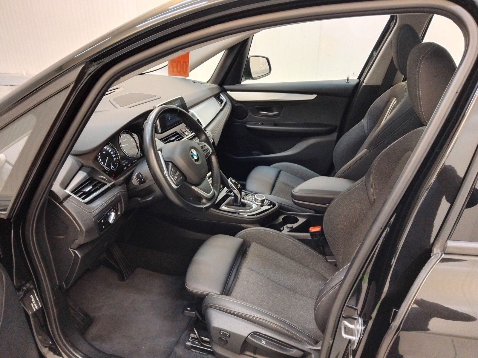 BMW 220 Active Tourer (06/2026, Benzin)
