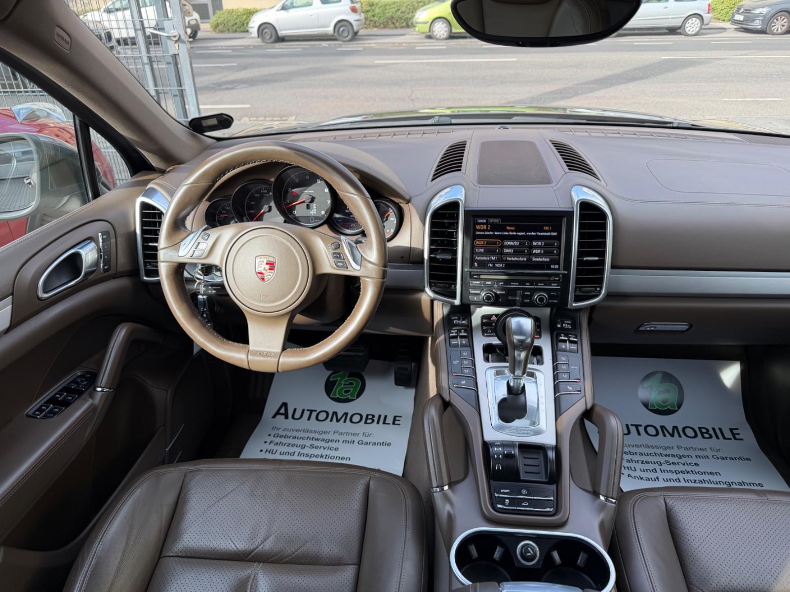Porsche Cayenne*NAVI*PDC*SHZ*LEDER*MEMORY*LED
