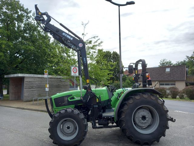 Deutz-Fahr 4070 E Schlepper mit Frontlader !