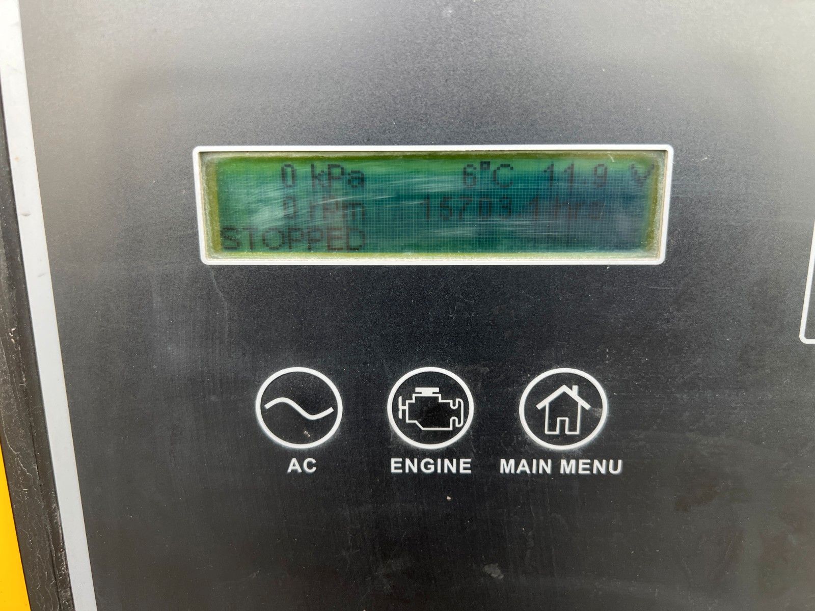 Fahrzeugabbildung CAT DE110E2 Stromerzeuger / 100KVA / 2016 / 16.703h