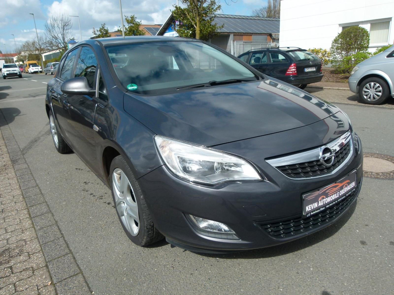 Opel Astra J Lim. 5-trg. Edition