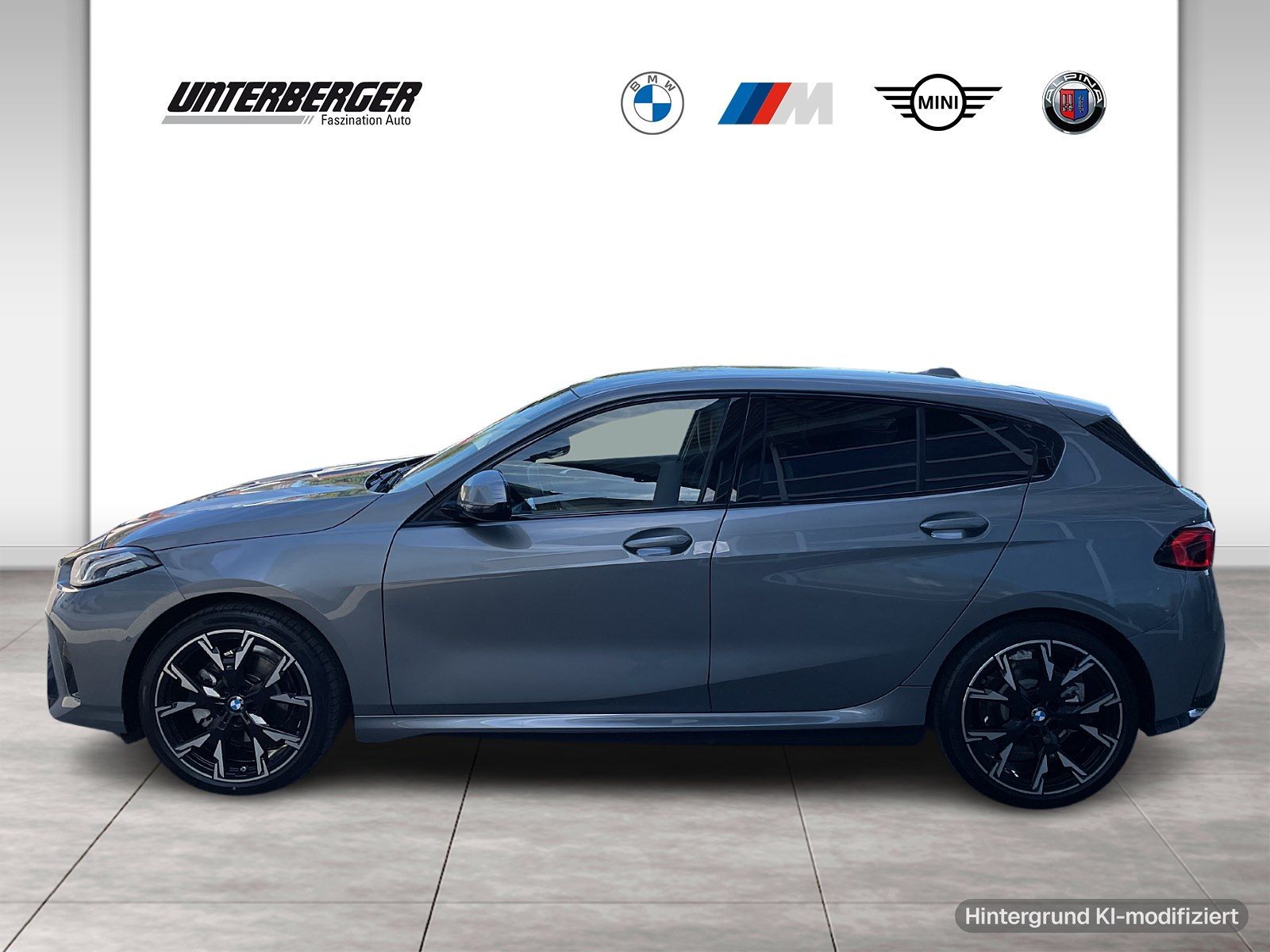 BMW 118d M Sportpaket-Adaptives M Fahrwerk-Driving A foto 3