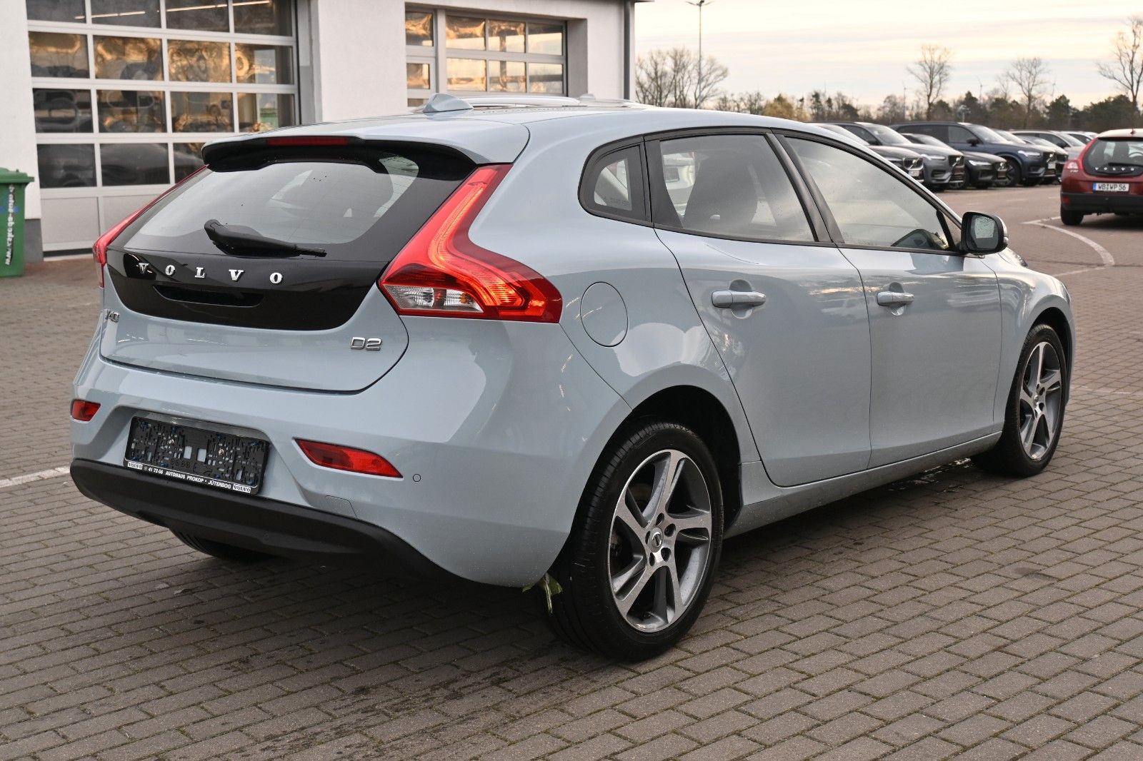 Fahrzeugabbildung Volvo V40 D2  Kinetic *TEMPO*NAV*LED*RFK*CD*