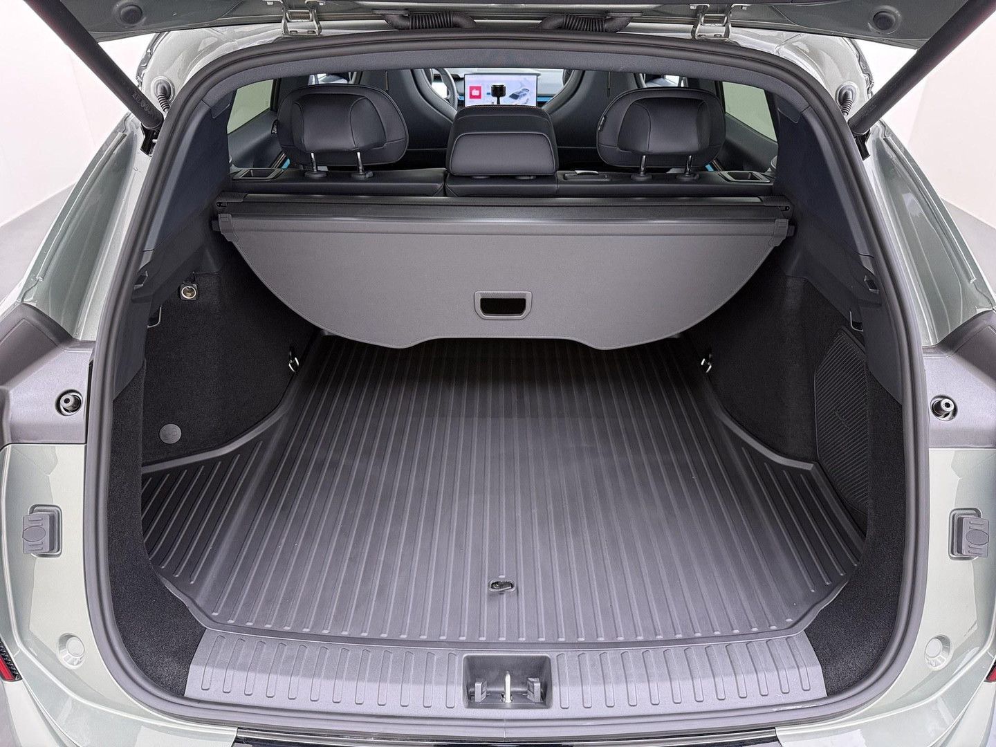 Lynk & Co 08