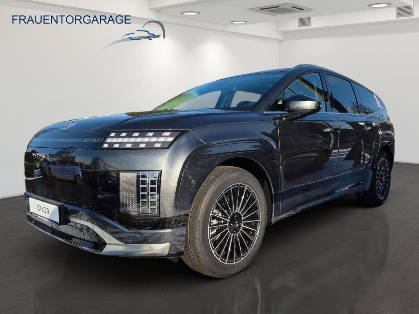 Hyundai IONIQ 9 110 kW 4WD Uniq Panoramadach+ Swivel-Pak
