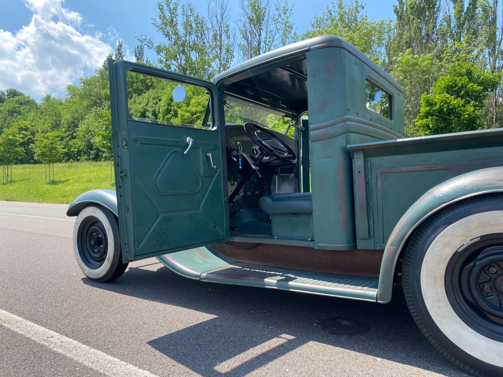 Ford Pickup 1932 V8 "Ford Outlaw Speed Shop" Hot Rod