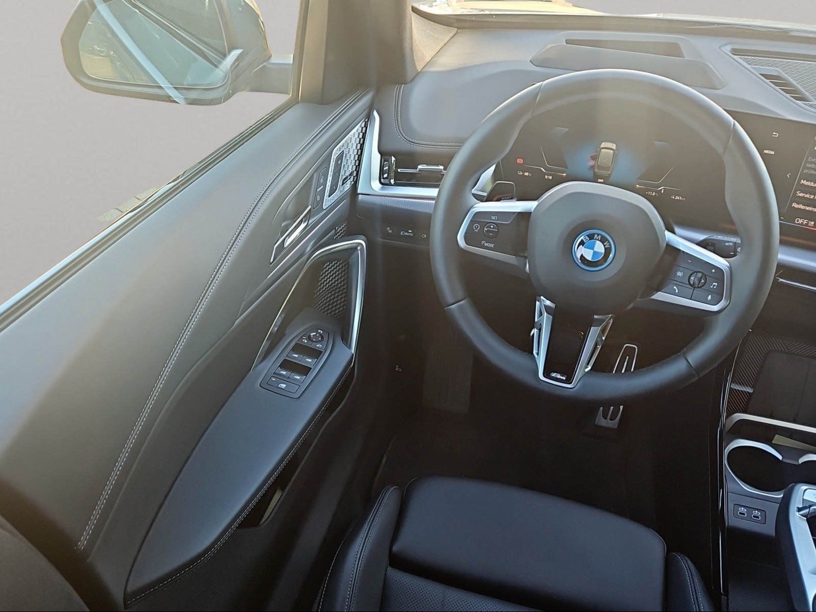 BMW iX1 - Bild 16