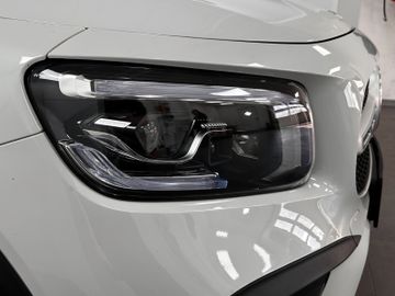 Mercedes GLB 200 - 10