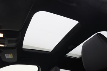 Fahrzeugabbildung Mitsubishi Eclipse Cross Plug-In Hybrid Top 4WD