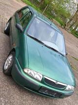 Mazda 121 bj.1998  ohne Tüv - Mazda 121 mit Benzin-Antrieb: Kleinwagen