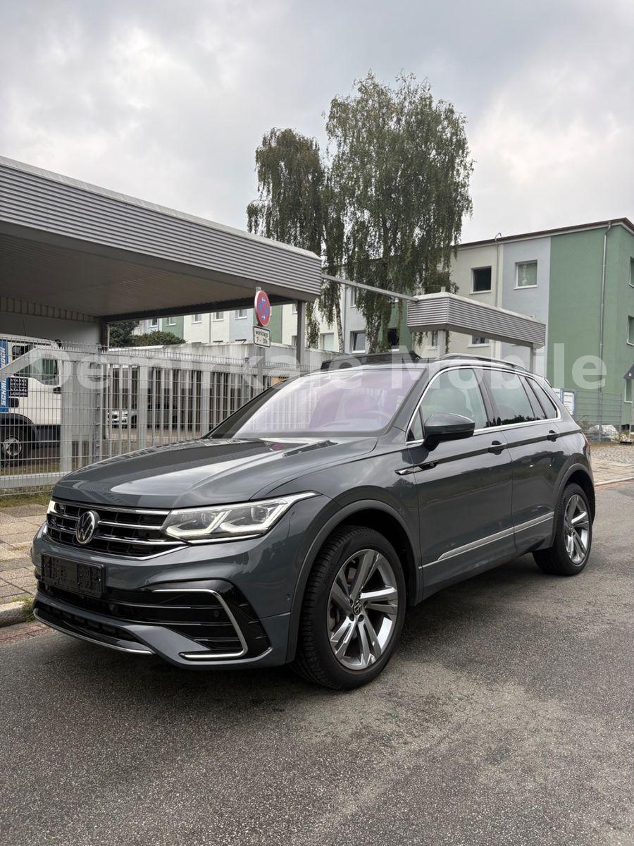 Volkswagen Tiguan R-Line 4Motion*Garantie*Pano*AHK*TOP*Gepf
