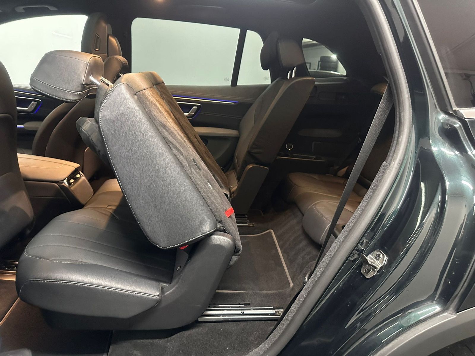 Fahrzeugabbildung Mercedes-Benz EQS 450 SUV *PANORAMA*KEYGO*7 SITZER*