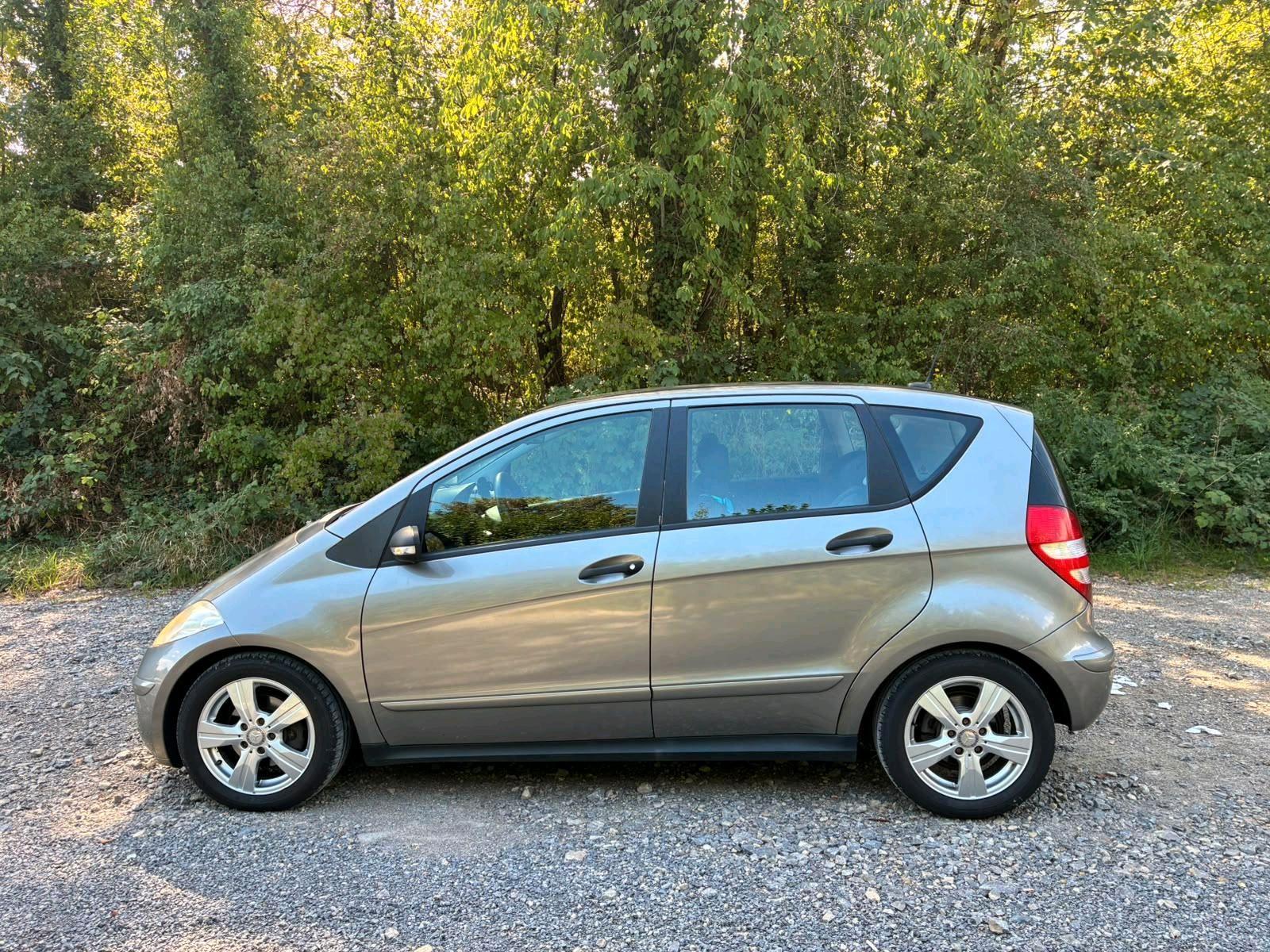 Mercedes-Benz A 180