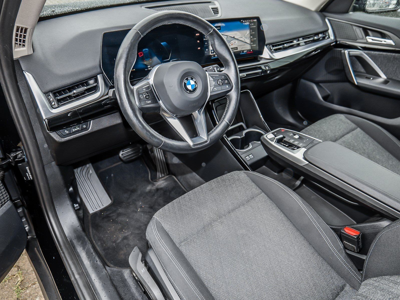 BMW X1 sDrive18d Navi LED RFK DAB foto 16