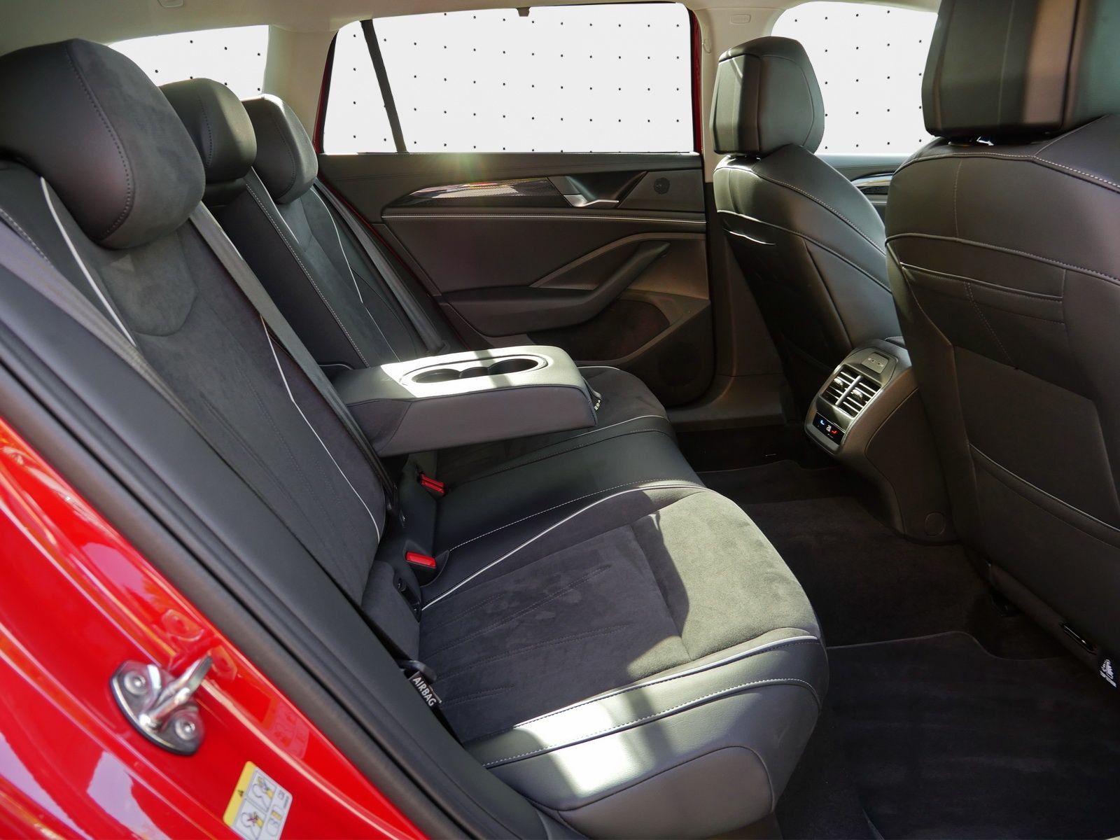 Volkswagen Passat Variant - Bild 16