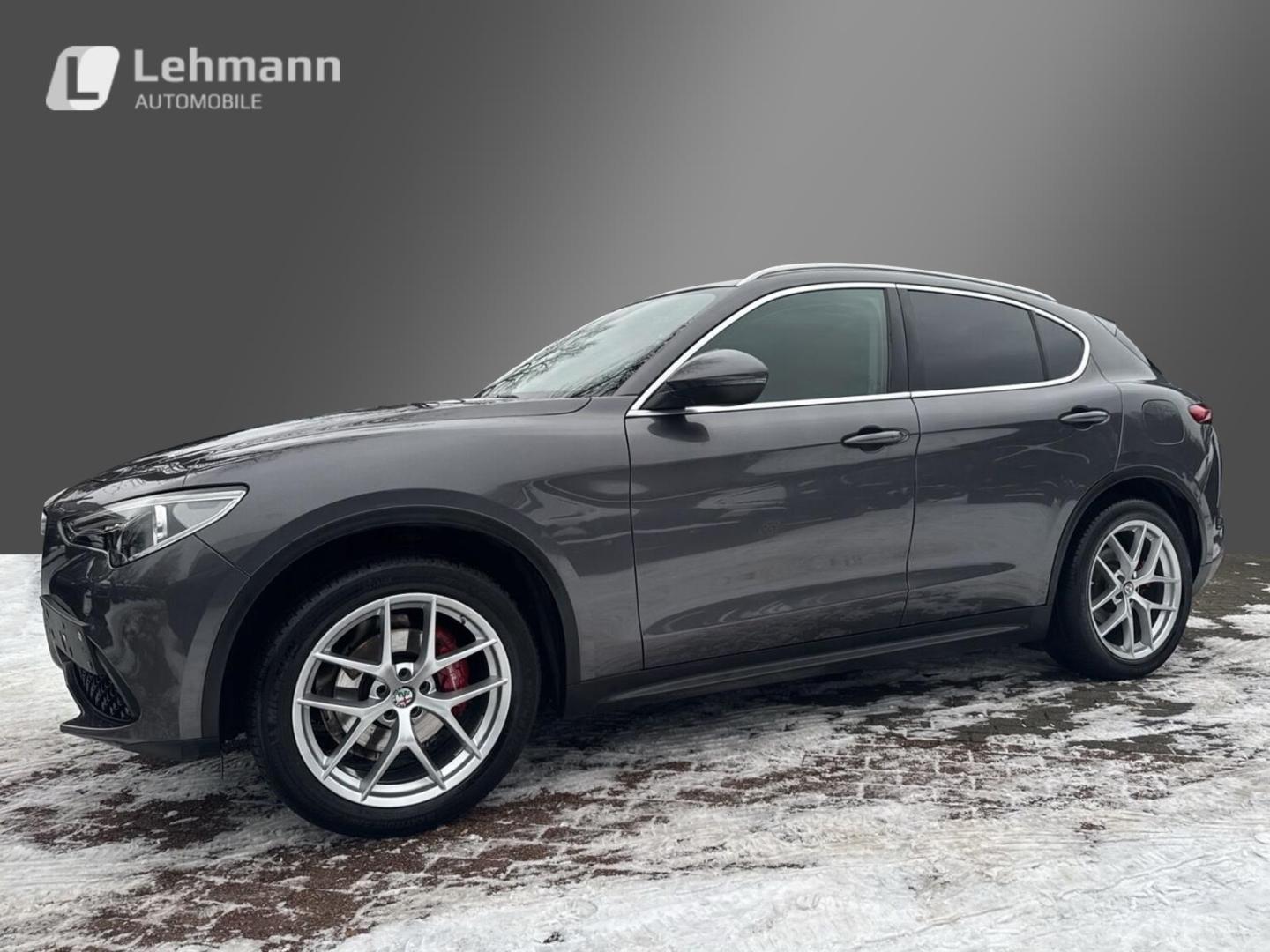Alfa Romeo Stelvio Super Q4 -Panoramadach-Xenon-AHK-