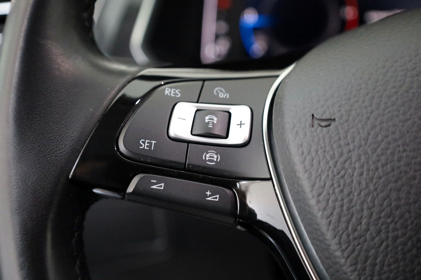 Fahrzeugabbildung Volkswagen Tiguan Allspace Highline,Navi,ACC,Panorama,AHK