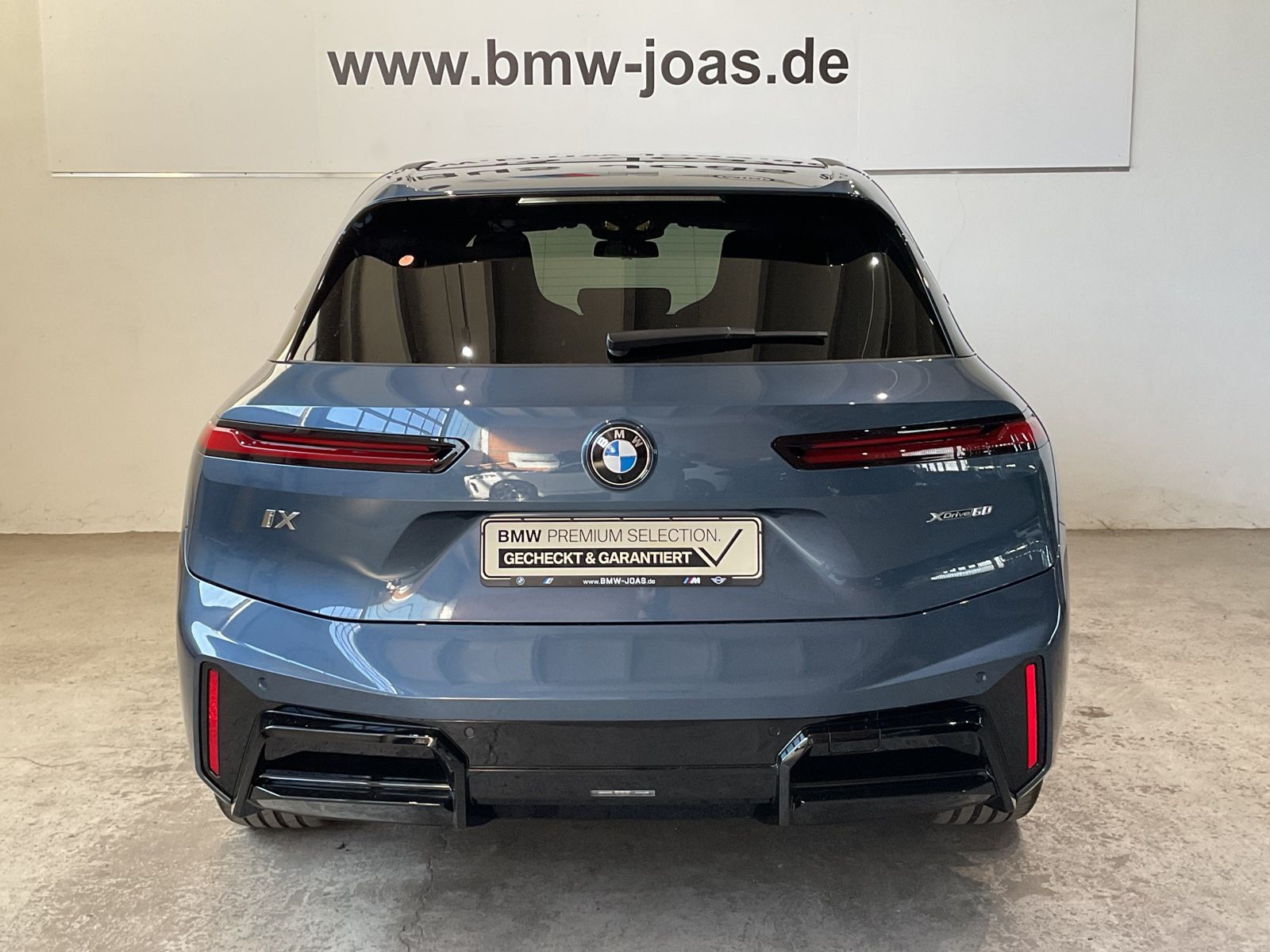 Fahrzeugeinzelansicht 18 Fahrzeugabbildung BMW iX xDrive60 |Aktivlenkung |Luftfederung |Sitzbel