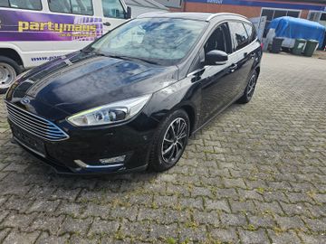 Ford Focus - 1