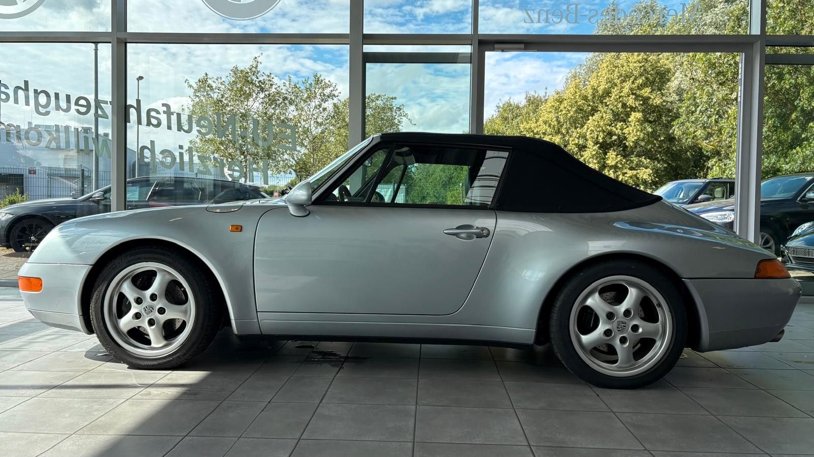 Fahrzeugabbildung Porsche 993 Carrera Cabriolet Automatik/erst 90000km