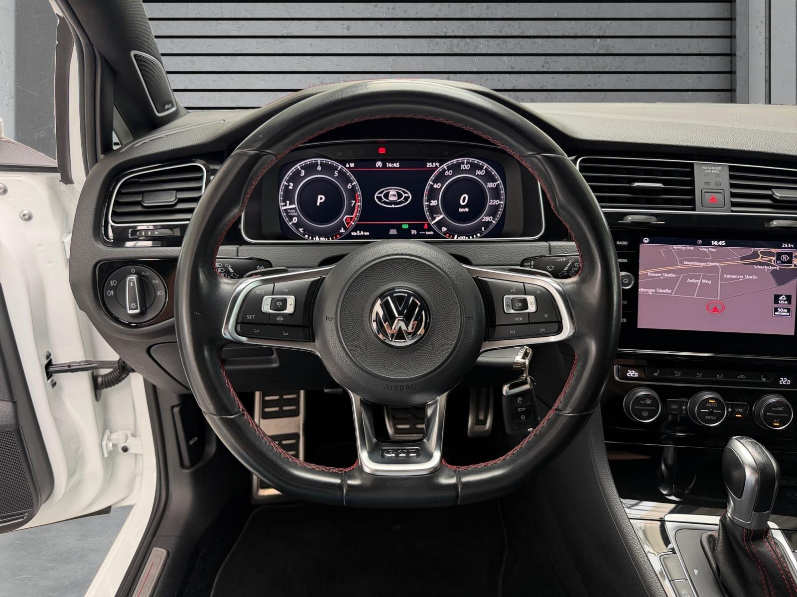 Volkswagen GOLF GTI PERFORMANCE DSG NAV+LED+ACC+DYNAUD+1.HD