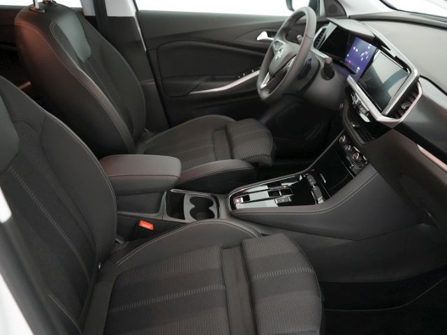 Grandland GS AT+LED+NAVI+360 GRAD KAMERA+SITZ-/L