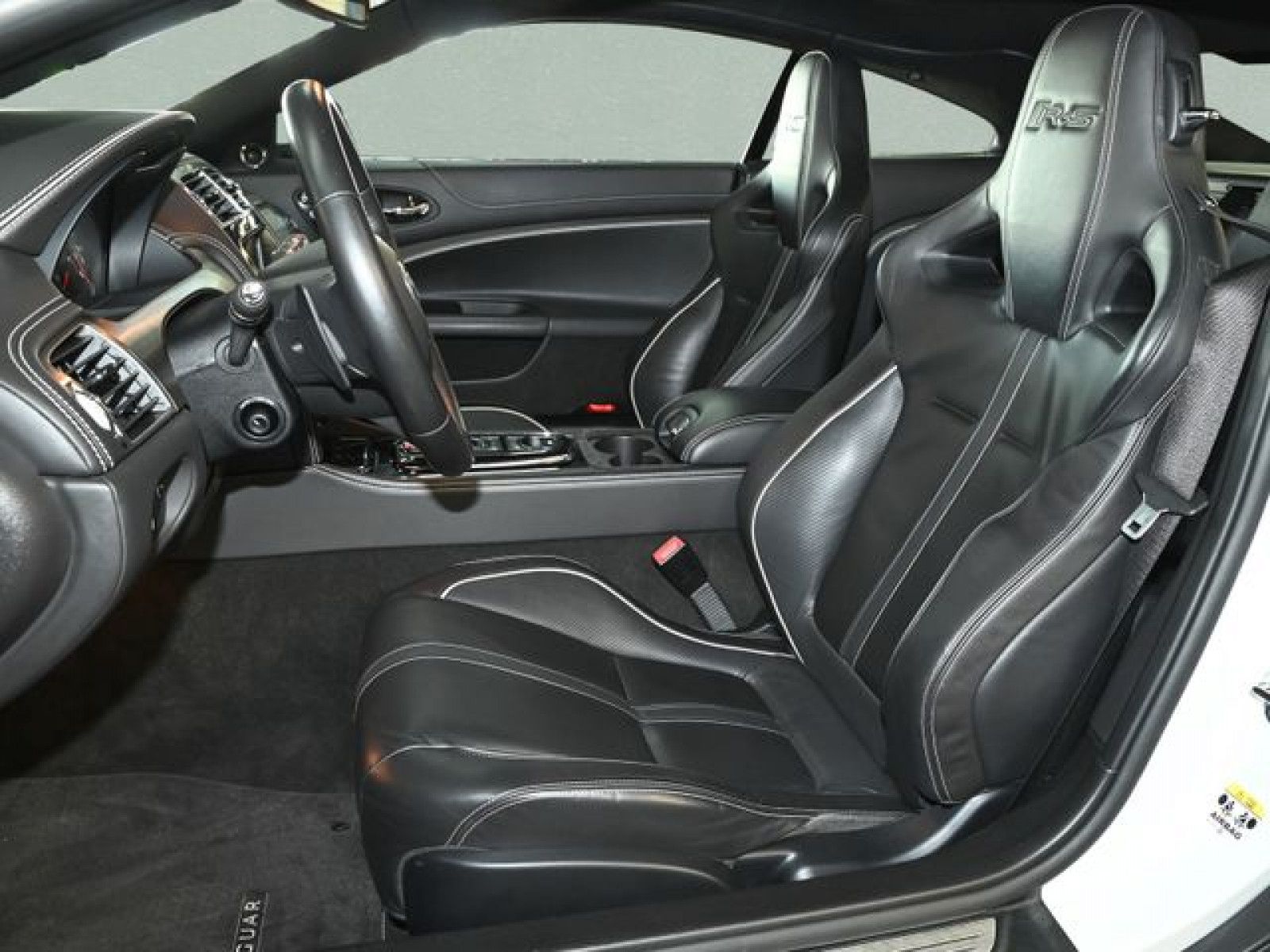 Fahrzeugabbildung Jaguar XKR - S Coupe - Scheckheft | perfekter Zustand!