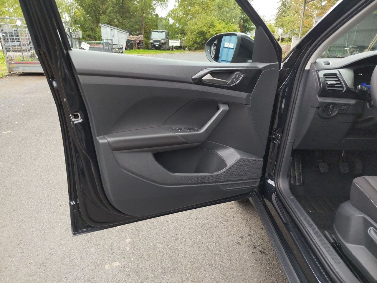 Fahrzeugabbildung Volkswagen T-Cross Start 1.0 TSI 85 kw 6-Gang