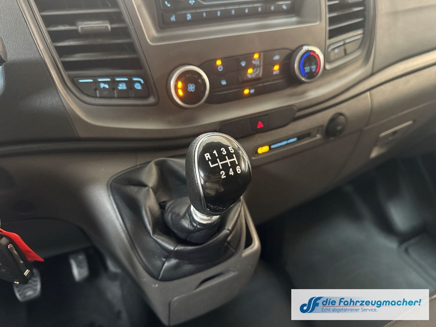 Fahrzeugabbildung Ford Transit Custom Kasten 280 L1 Trend DAB Notbremsa