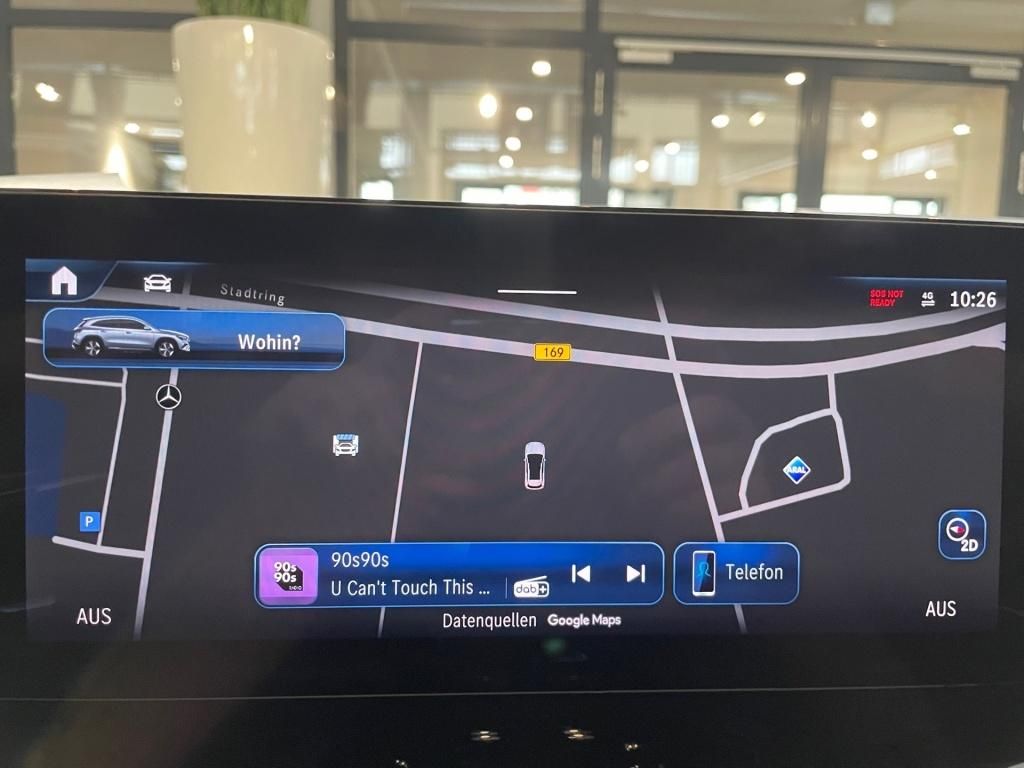 Fahrzeugabbildung Mercedes-Benz GLA 180 AMG AHK Pano LED KeyLess SHZ Sport Navi