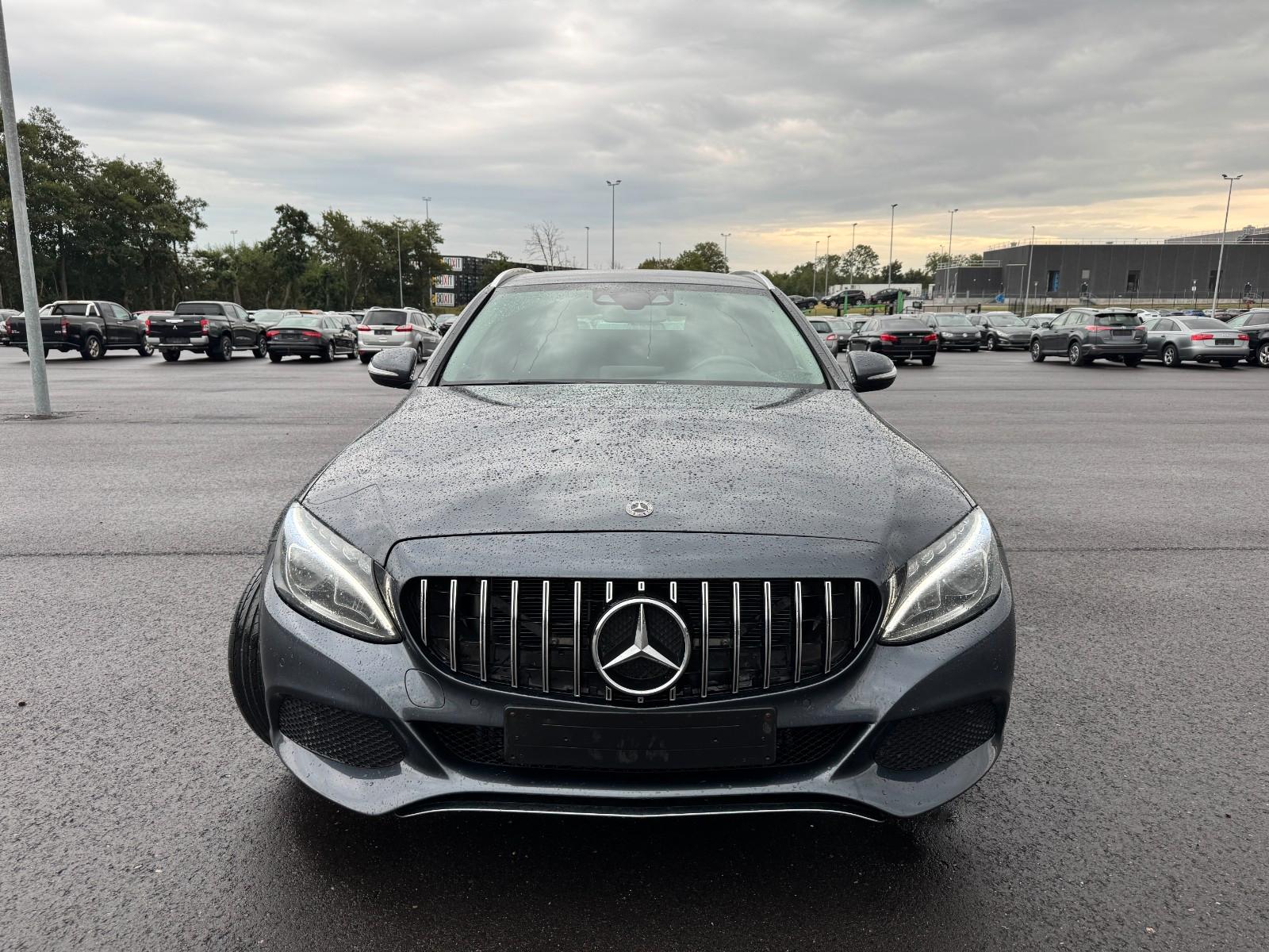 Mercedes-Benz C220 2014 — rear view