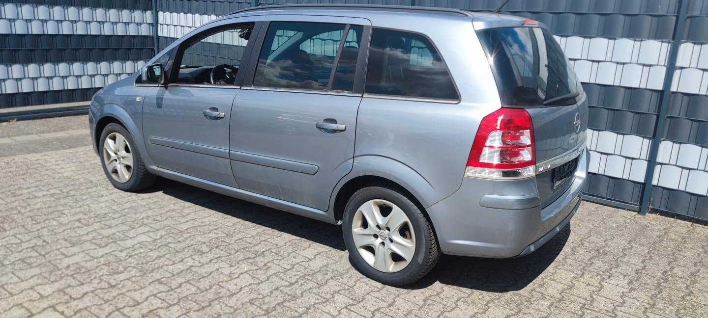 Opel Zafira B Design Edition/7 SITZE/PDC/KLIMAAUT/TÜV