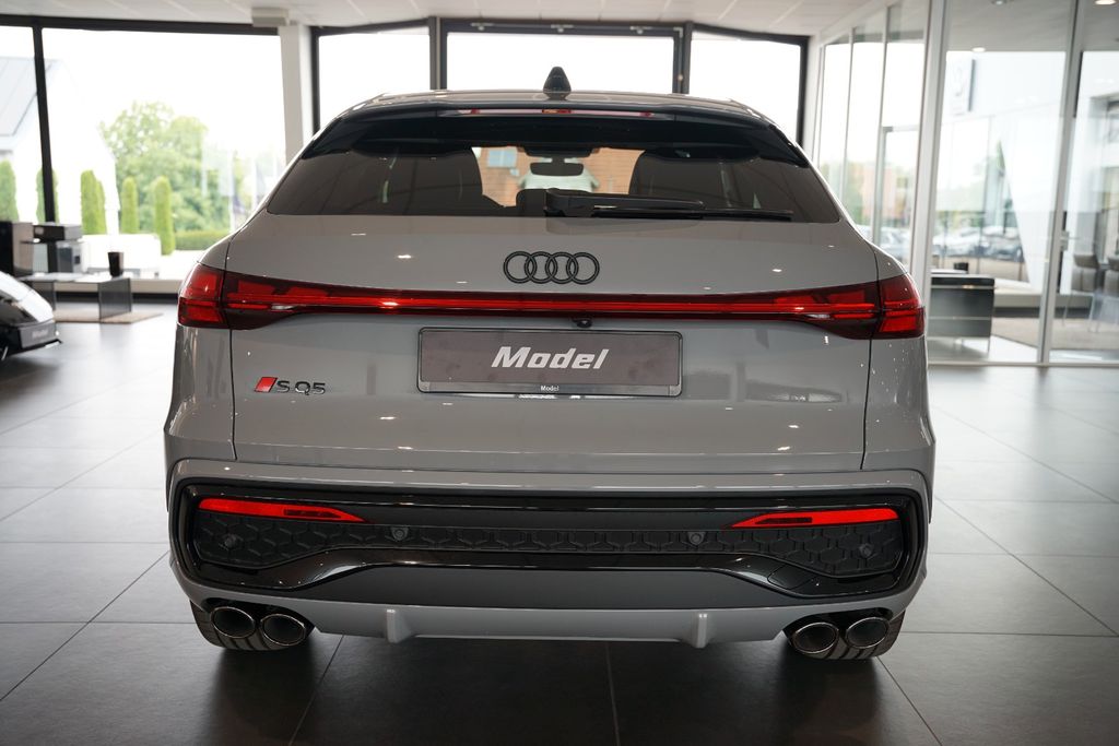 AUDI SQ5 Sportback TFSI | Pano | Carbon | Tech pro AUDI SQ5 Sportback TFSI | Pano | Carbon | Tech pro