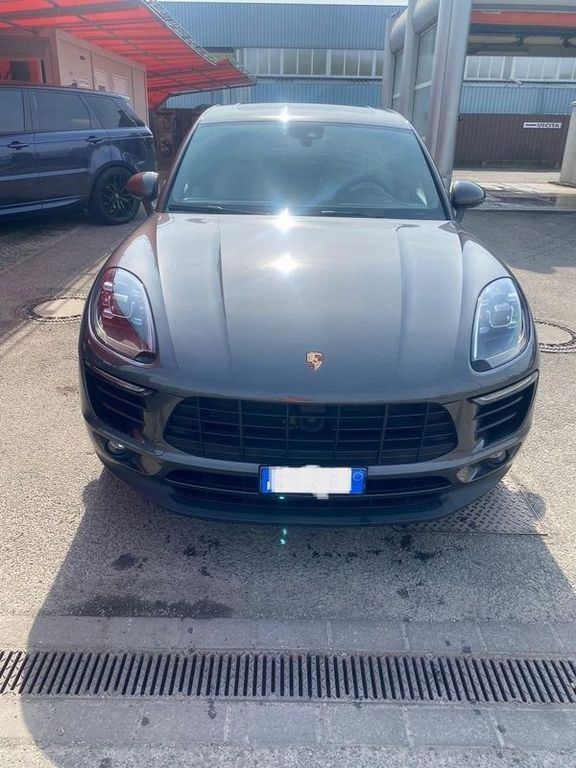 Image of Porsche Macan
