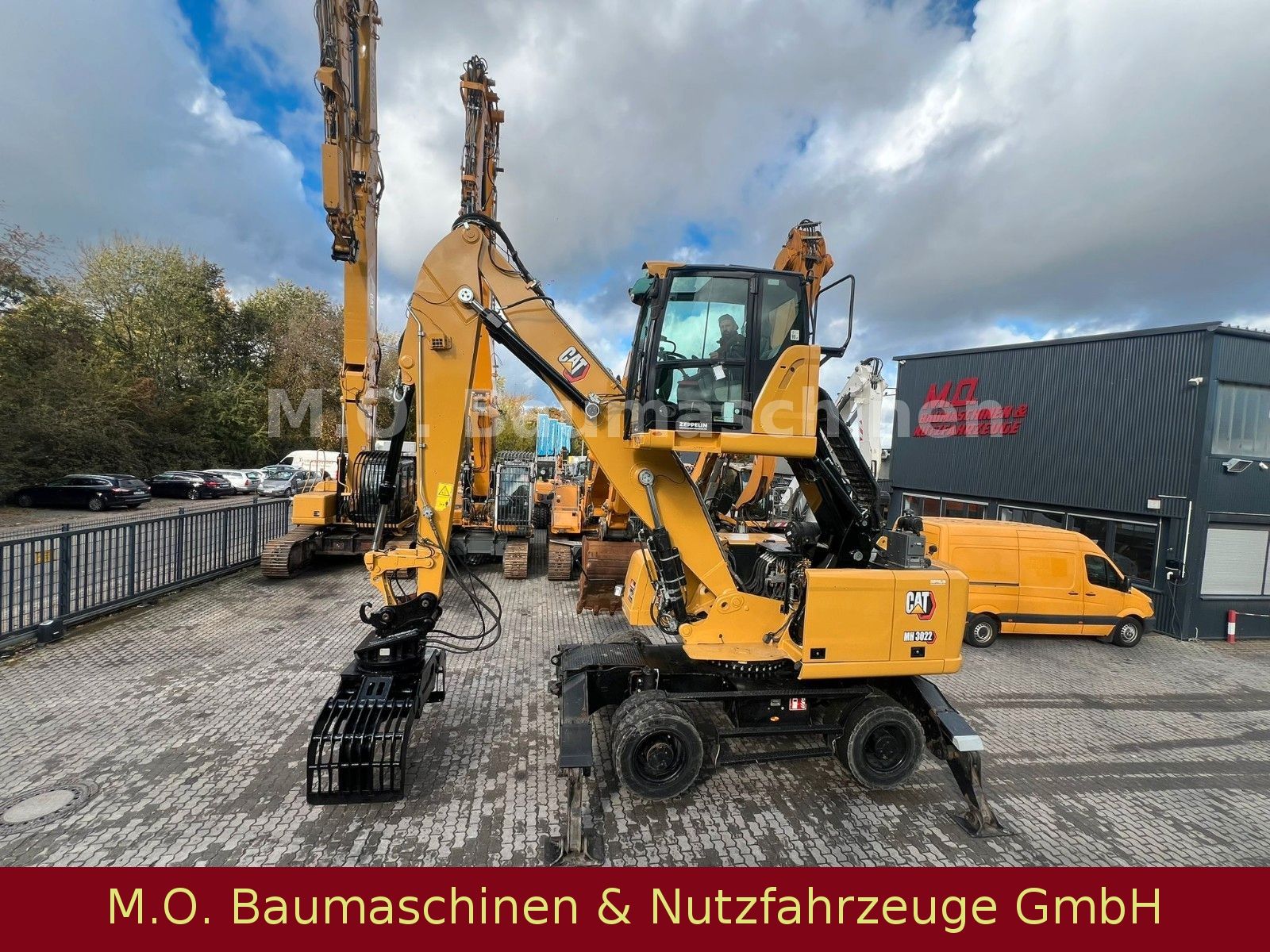 Fahrzeugabbildung CAT CAT MH 3022