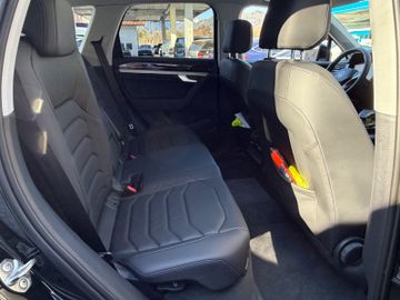 Volkswagen Touareg - 10